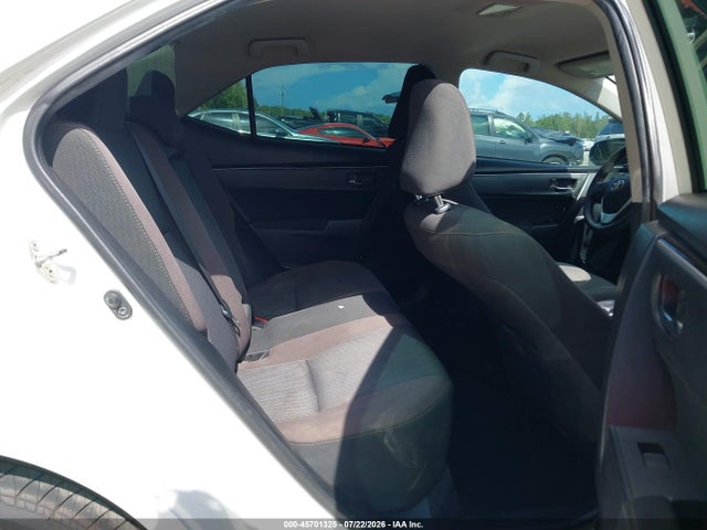 45701325 :رقم المزاد ، 5YFBURHE5JP814069 vin ، 2018 Toyota Corolla Le مزاد بيع
