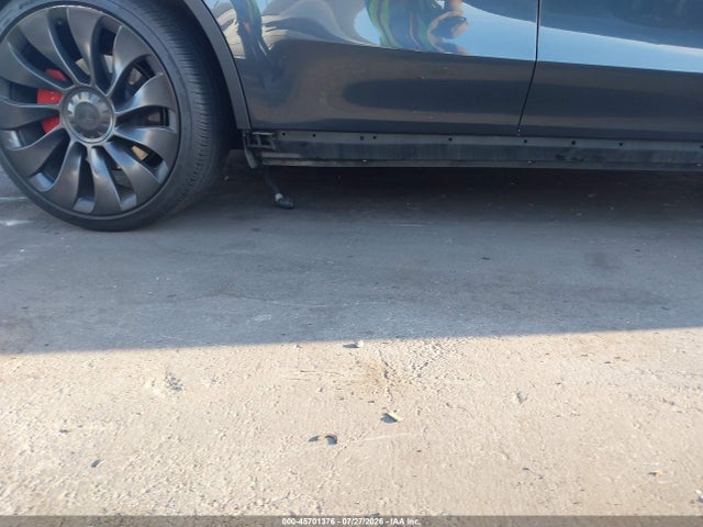 Auction sale of the 2024 Tesla Model Y Performance Dual Motor All-wheel Drive, vin: 7SAYGDEF0RF062888, lot number: 45701376