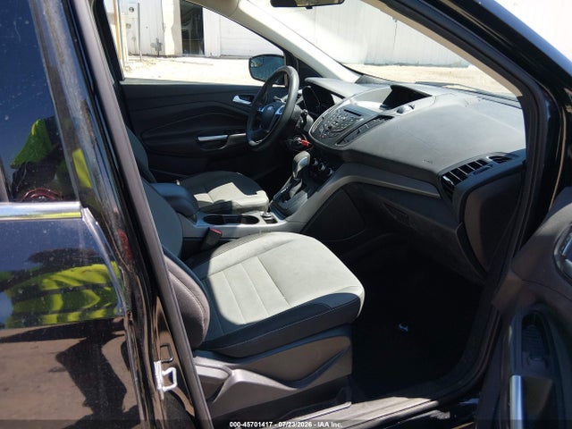 45701417 :رقم المزاد ، 1FMCU0G70GUB23252 vin ، 2016 Ford Escape Se مزاد بيع