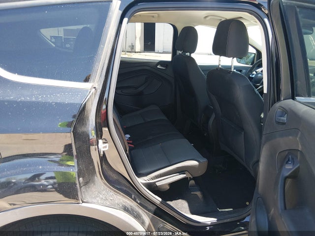 45701417 :رقم المزاد ، 1FMCU0G70GUB23252 vin ، 2016 Ford Escape Se مزاد بيع