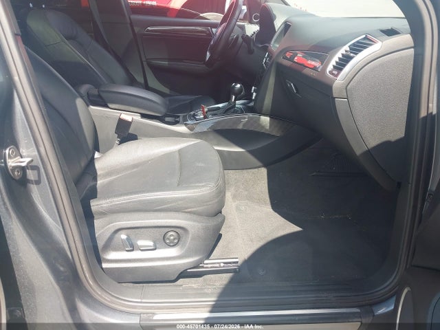 2014 Audi Sq5 3.0t Premium Plus მანქანა იყიდება აუქციონზე, vin: WA1VGAFP3EA090977, აუქციონის ნომერი: 45701435