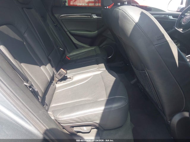 2014 Audi Sq5 3.0t Premium Plus მანქანა იყიდება აუქციონზე, vin: WA1VGAFP3EA090977, აუქციონის ნომერი: 45701435