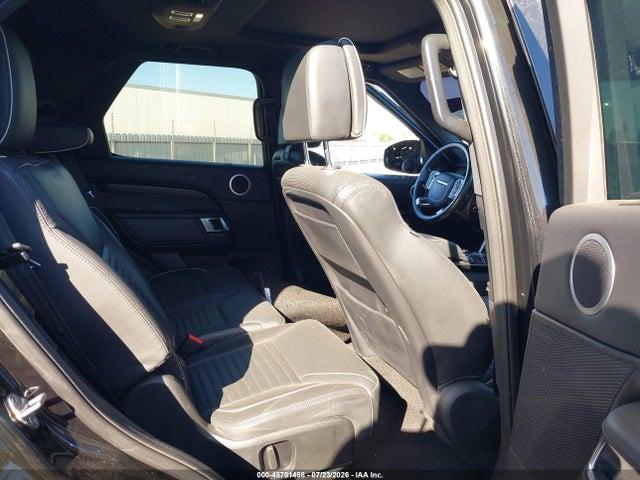 45701458 :رقم المزاد ، SALRHBBK5HA020477 vin ، 2017 Land Rover Discovery Hse Luxury مزاد بيع
