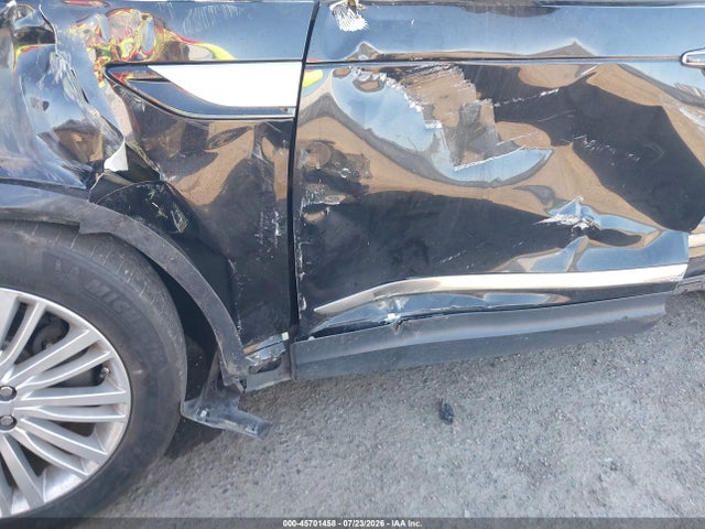 45701458 :رقم المزاد ، SALRHBBK5HA020477 vin ، 2017 Land Rover Discovery Hse Luxury مزاد بيع