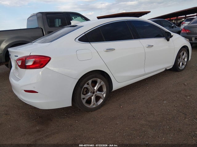 Chevrolet Cruze Premier Auto 2018 1G1BF5SM7J7189882 Image 4