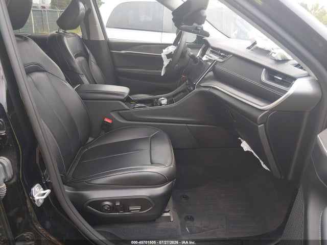 Продаж на аукціоні авто 2023 Jeep Grand Cherokee L Limited 4x4, vin: 1C4RJKBGXP8828126, номер лоту: 45701505
