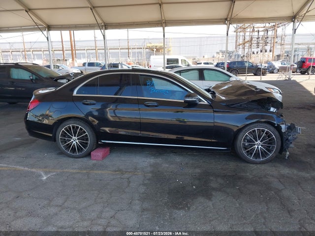 55SWF8DB6KU304228 Mercedes-Benz C 300