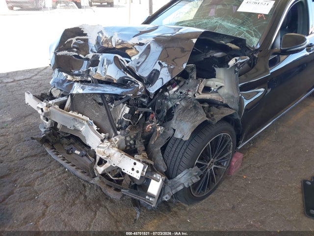 55SWF8DB6KU304228 Mercedes-Benz C 300
