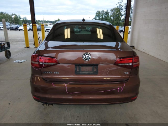45701537 :رقم المزاد ، 3VWL17AJ9GM373200 vin ، 2016 Volkswagen Jetta 1.8t Sel مزاد بيع