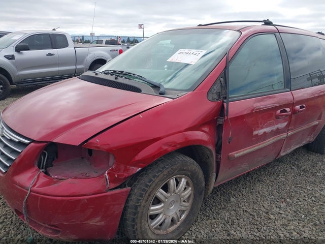 2005 Chrysler Town & Country Touring მანქანა იყიდება აუქციონზე, vin: 2C4GP54L75R436448, აუქციონის ნომერი: 45701542