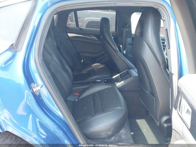 WP0AA2A74KL101276 Porsche PANAMERA 4