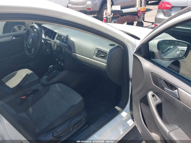 45701615 :رقم المزاد ، 3VW2B7AJ0HM410533 vin ، 2017 Volkswagen Jetta 1.4t S مزاد بيع