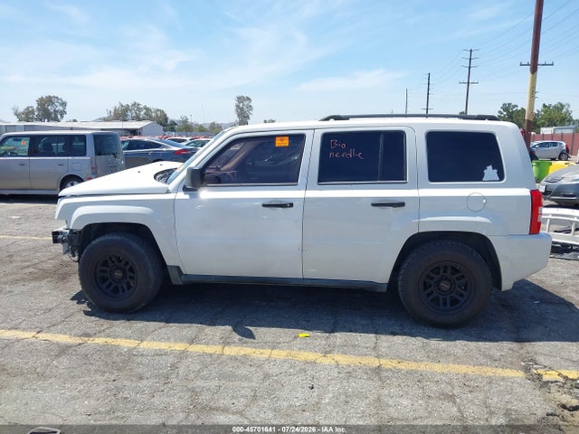 Продаж на аукціоні авто 2008 Jeep Patriot Sport, vin: 1J8FT28038D775987, номер лоту: 45701641