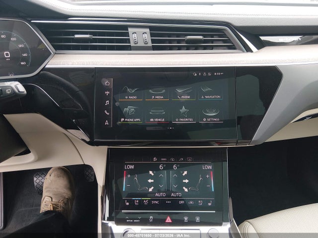 Aukcja sprzedaży 2022 Audi E-tron Premium Plus Quattro, vin: WA1LAAGEXNB008615, numer aukcji: 45701650