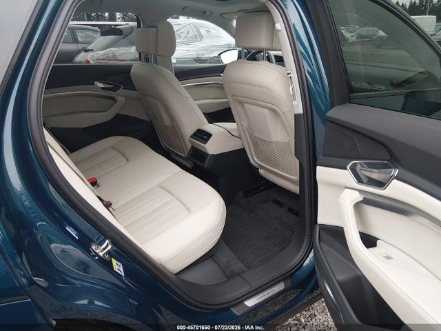 Aukcja sprzedaży 2022 Audi E-tron Premium Plus Quattro, vin: WA1LAAGEXNB008615, numer aukcji: 45701650