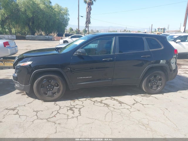 1C4PJLAB8HW508710 Jeep Cherokee Sport