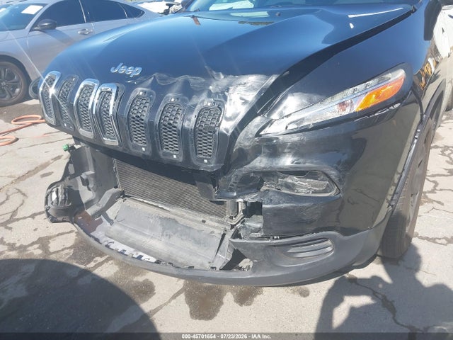1C4PJLAB8HW508710 Jeep Cherokee Sport