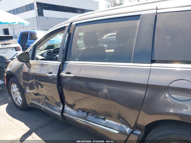 Продажа на аукционе авто 2020 Chrysler Pacifica Touring L, vin: 2C4RC1BG5LR126038, номер лота: 45701685