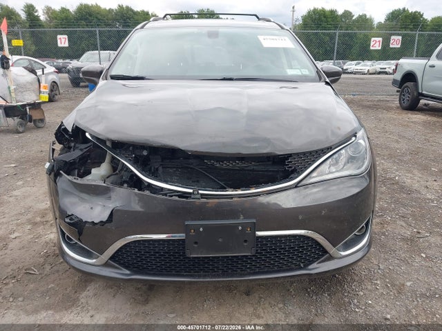 Продажа на аукционе авто 2018 Chrysler Pacifica Touring L, vin: 2C4RC1BG7JR235243, номер лота: 45701712