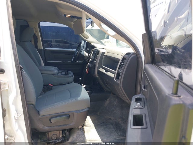 Продажа на аукционе авто 2017 Ram 2500 Tradesman  4x4 6'4 Box, vin: 3C6TR5CJ3HG724705, номер лота: 45701714
