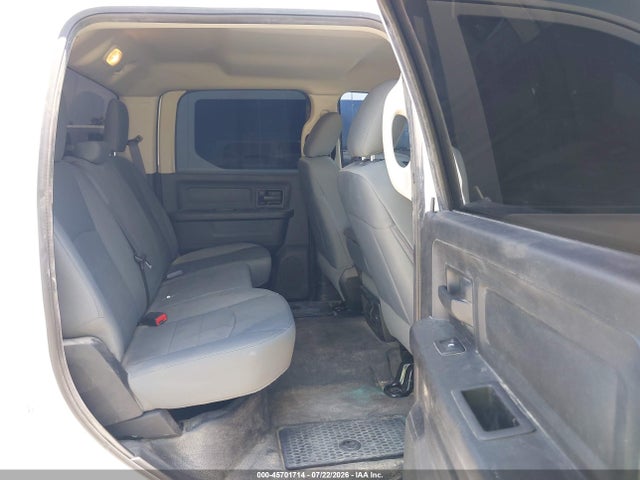 Продажа на аукционе авто 2017 Ram 2500 Tradesman  4x4 6'4 Box, vin: 3C6TR5CJ3HG724705, номер лота: 45701714