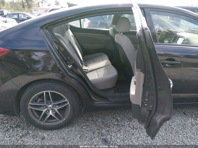 Hyundai ELANTRA SEL 2018 5NPD84LF4JH353167 Image 8
