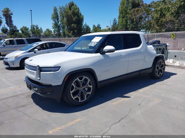 Rivian R1t Dual Motor Large Pack/performance Dual Motor Large Pack 2026 7FCTGFAAXTN043572 Image 2