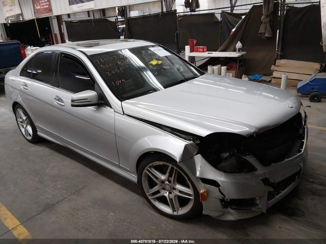 Aukcja sprzedaży 2013 Mercedes-benz C 300 Sport 4matic, vin: WDDGF8AB7DG082131, numer aukcji: 45701816