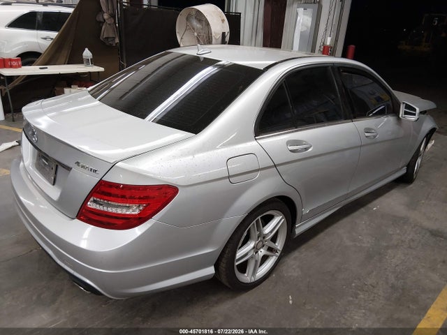 Aukcja sprzedaży 2013 Mercedes-benz C 300 Sport 4matic, vin: WDDGF8AB7DG082131, numer aukcji: 45701816