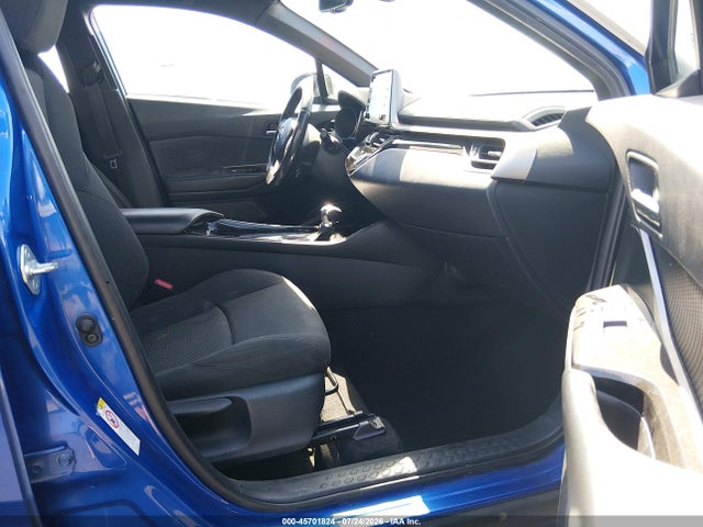 NMTKHMBX8KR094386 Toyota C-HR XLE