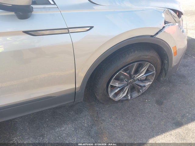 3VV3B7AX6PM114184 Volkswagen Tiguan 2.0t Se