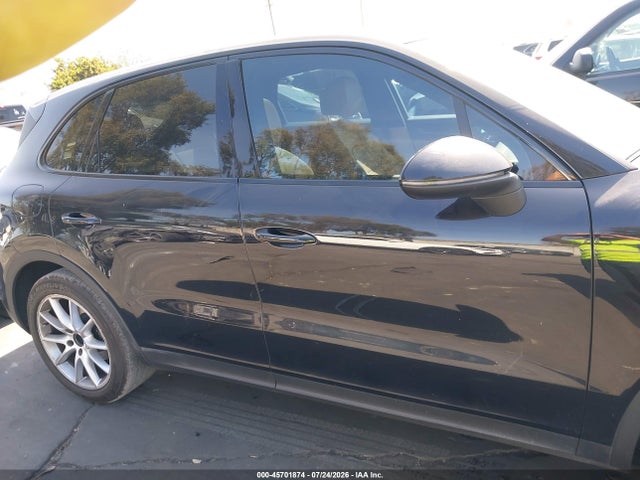 Porsche Cayenne 2019 WP1AA2AY0KDA01239 Image 14