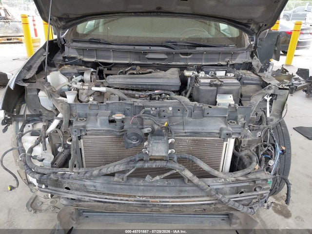 5N1AT2MV9JC785806 Nissan Rogue Sl
