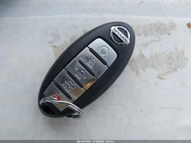 5N1AT2MV9JC785806 Nissan Rogue Sl