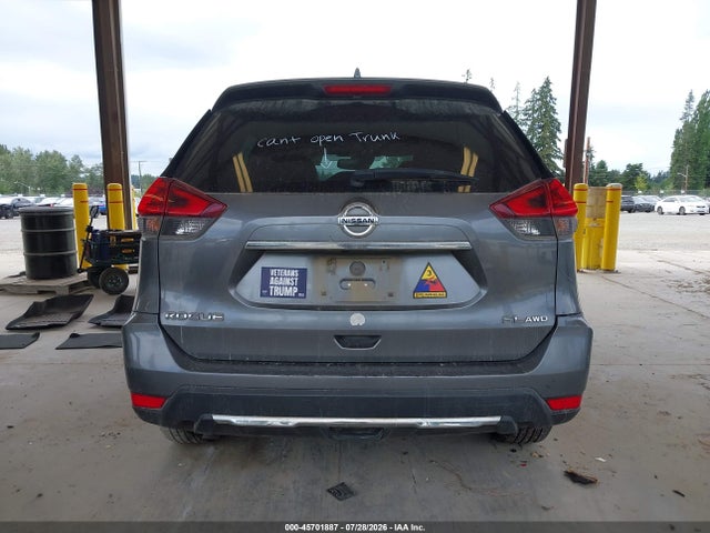 5N1AT2MV9JC785806 Nissan Rogue Sl