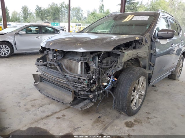 5N1AT2MV9JC785806 Nissan Rogue Sl