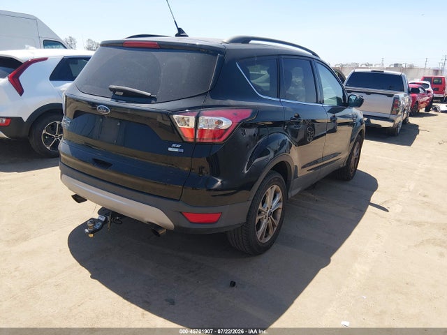Ford ESCAPE SE 2018 1FMCU9GD8JUD12457 Image 4