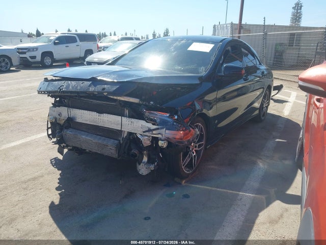 Mercedes-Benz CLA 250 2018 WDDSJ4EB8JN679288 Image 2