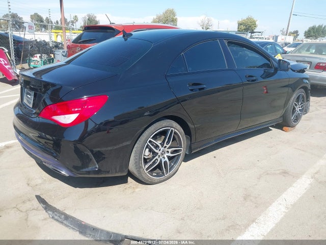Mercedes-Benz CLA 250 2018 WDDSJ4EB8JN679288 Image 4