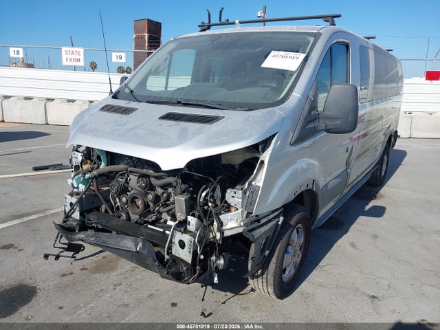 1FBZX2YM8JKA70006 Ford Transit-350 Xlt