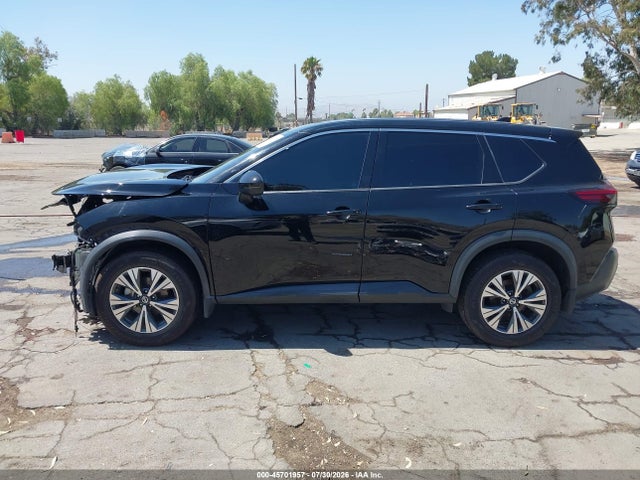 5N1AT3BAXMC835381 Nissan Rogue Sv Fwd