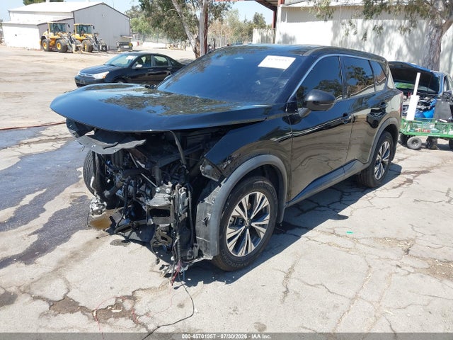 5N1AT3BAXMC835381 Nissan Rogue Sv Fwd