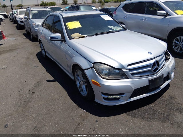 Продаж на аукціоні авто 2012 Mercedes-benz C 250 Luxury/sport, vin: WDDGF4HB3CR219454, номер лоту: 45702031