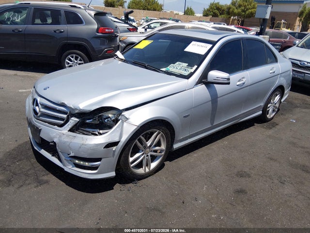 Aukcja sprzedaży 2012 Mercedes-benz C 250 Luxury/sport, vin: WDDGF4HB3CR219454, numer aukcji: 45702031