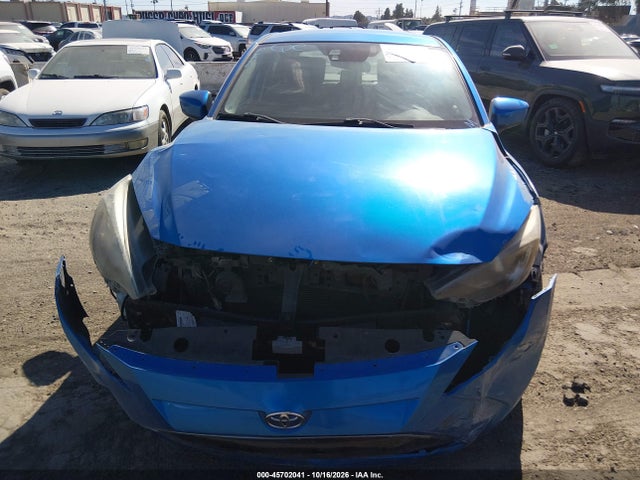 3MYDLBYV2HY158332 Toyota YARIS IA
