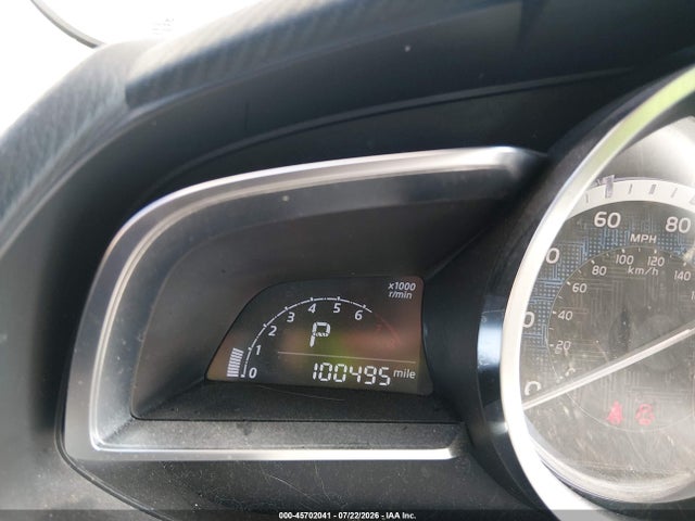 3MYDLBYV2HY158332 Toyota YARIS IA