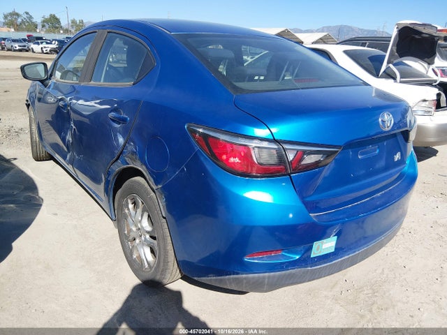 3MYDLBYV2HY158332 Toyota YARIS IA