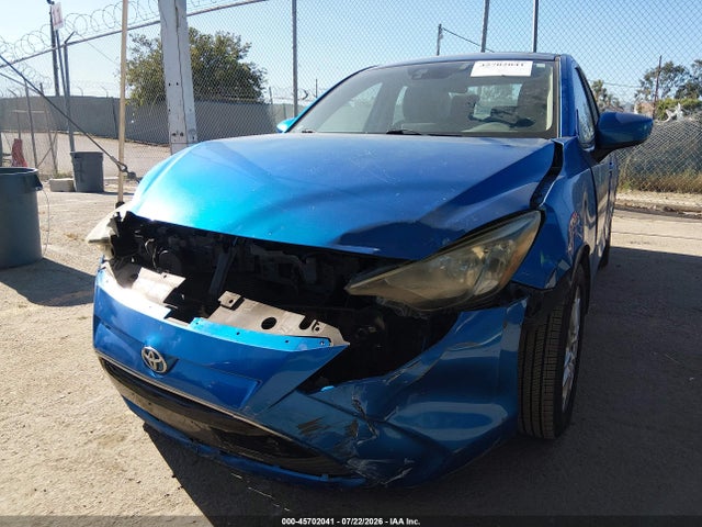 3MYDLBYV2HY158332 Toyota YARIS IA