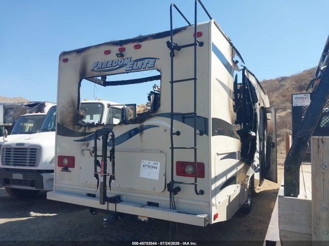 Продажа на аукционе авто 2015 Ford E-450 Cutaway, vin: 1FDXE4FS1FDA02398, номер лота: 45702044