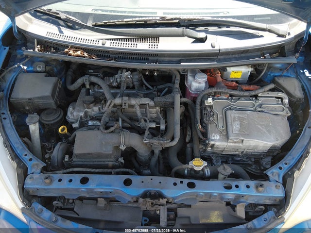 Auction sale of the 2014 Toyota Prius C Two, vin: JTDKDTB3XE1073271, lot number: 45702088